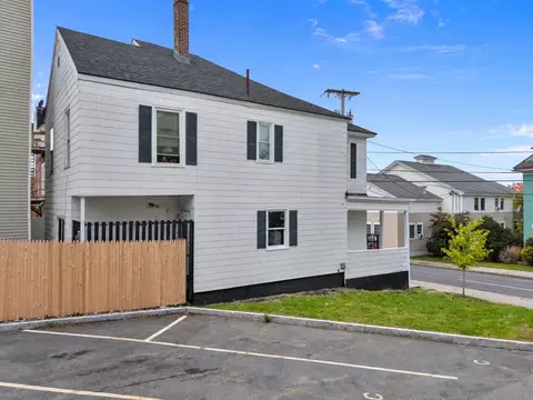 Exterior - 89 Pine St, Lewiston, ME 04240 photo 3 of 4