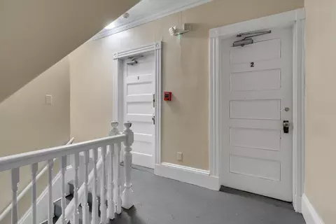 Entry Way - 89 Pine St, Lewiston, ME 04240 photo 5 of 7