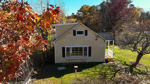 52 Country Club 2 Rd, Sanford, ME 04073