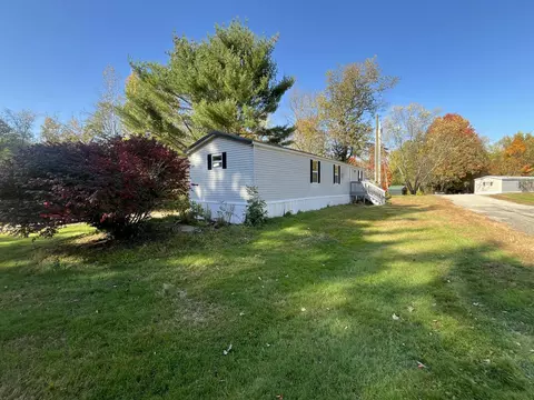 45 Chestnut Dr, Poland, ME 04274