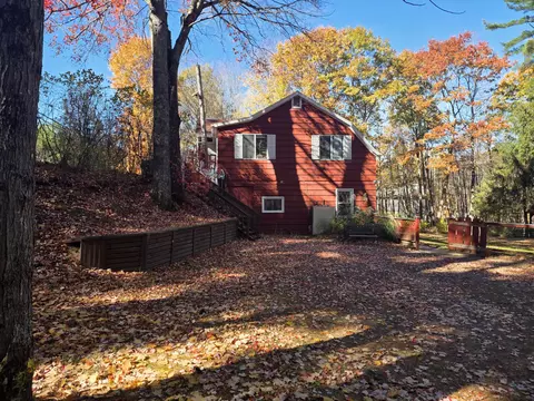 28 Farwell St, Lisbon, ME 04250