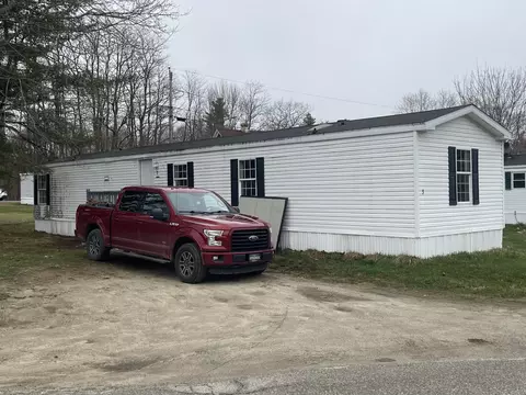 3 Chestnut Dr, Poland, ME 04274