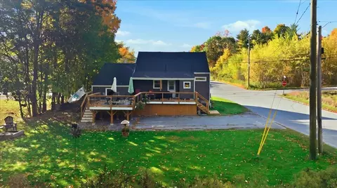 25 Bolster St, Auburn, ME 04210
