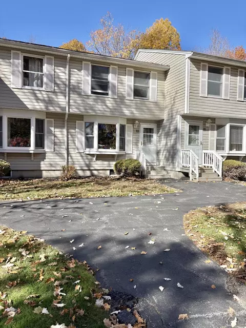 8 Park St #10, Saco, ME 04072