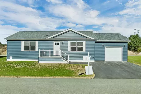 14 Colony Way, Kittery, ME 03904