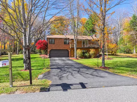 134 Garden Cir, Auburn, ME 04210