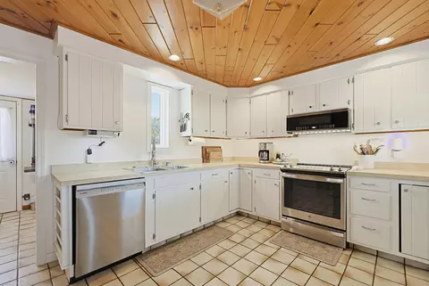 Kitchen - 638 Meadow Rd, Casco, ME 04015 photo 2 of 4
