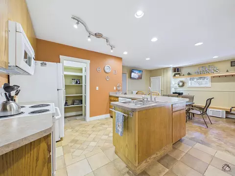 Kitchen - 999 Arnold Trl, Eustis, ME 04936 photo 9 of 13