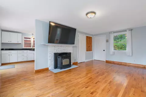 Living - 324 Pope Rd, Windham, ME 04062 photo 2 of 5