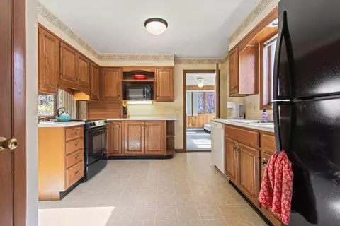 Kitchen - 33 Center Rd, Gray, ME 04039 photo 1 of 4
