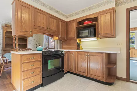 Kitchen - 33 Center Rd, Gray, ME 04039 photo 3 of 4