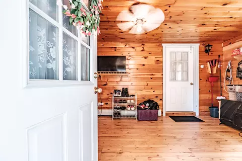 Entry Way - 183 Libby Rd, Casco, ME 04015 photo 1 of 4