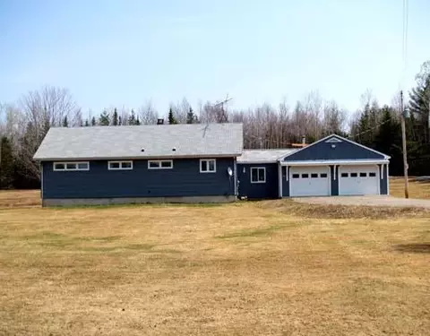 600 Tar Ridge Rd, Springfield, ME 04487 photo 1