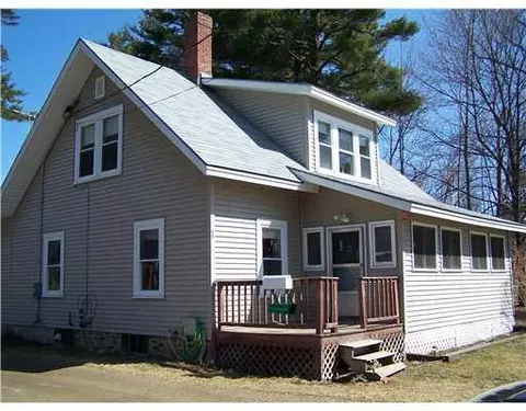 49 Pine St, Dexter, ME 04930 photo 1