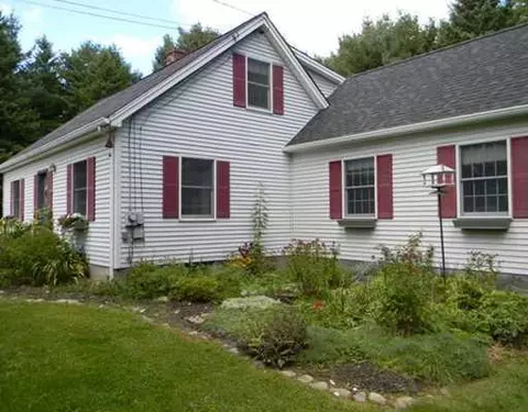 2067 Spruce St, Hermon, ME 04401 photo 1