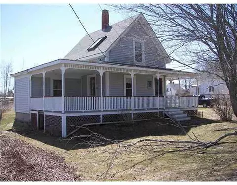 113 E Main St, Vinalhaven, ME 04863 photo 1