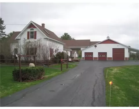 901 Fuller Rd, Hermon, ME 04401 photo 1