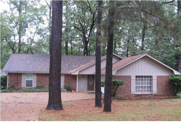 204 Park Ln, Brandon, MS 39047 photo 1