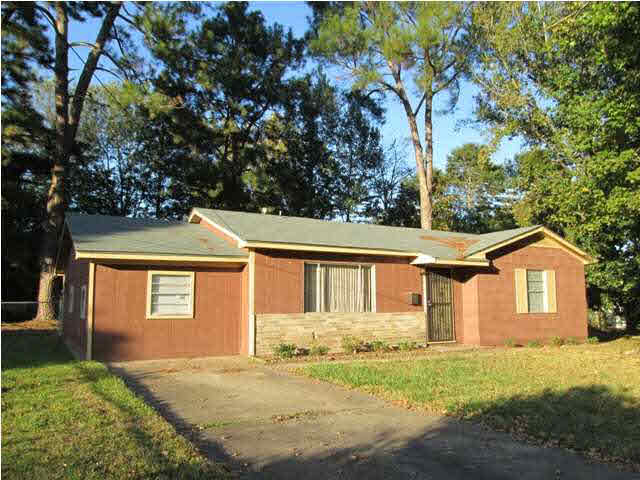 418 Lake Dr, Jackson, MS 39206 photo 1