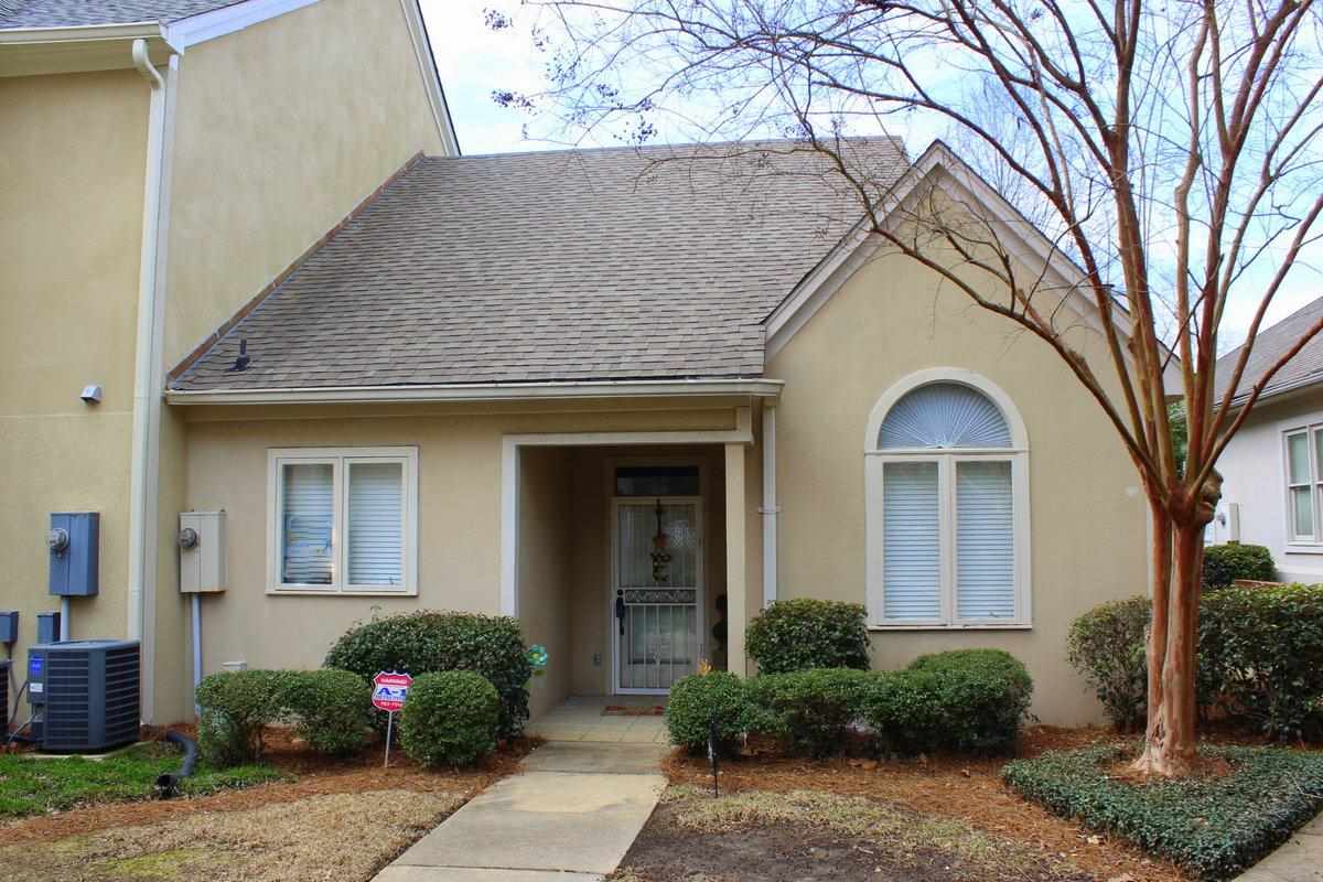 915 Bayridge Dr, Jackson, MS 39211 photo 1