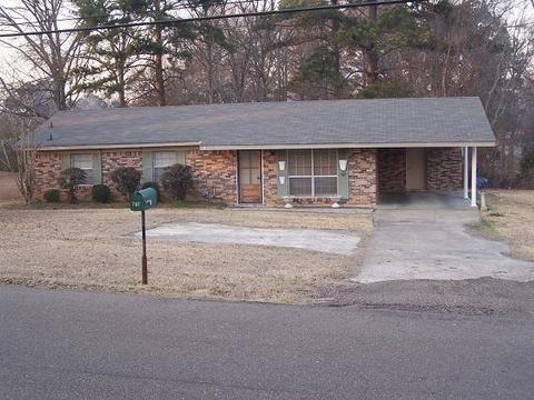 707 SE 1st St, Magee, MS 39111 photo 1