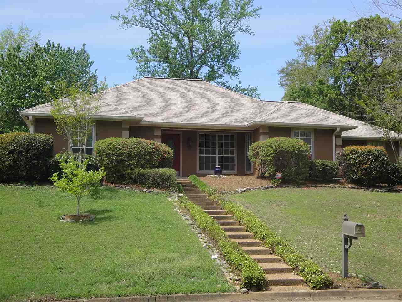 609 Treeline Dr, Brandon, MS 39042 photo 1