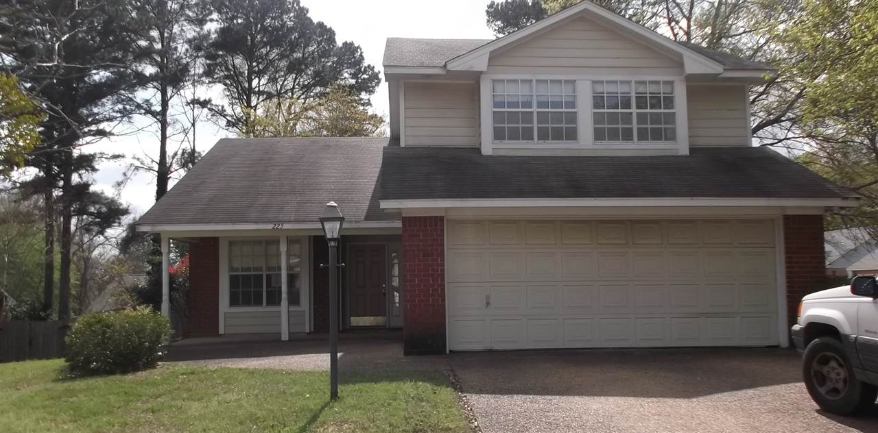 225 Lake Forest Ln, Clinton, MS 39056 photo 1