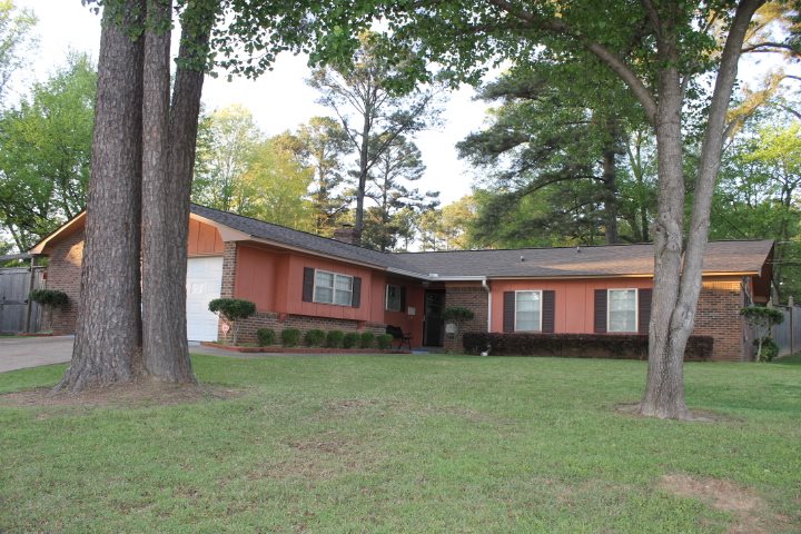 5950 Baxter Dr, Jackson, MS 39211 photo 1