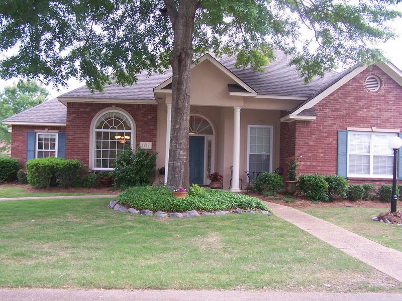 107 Brookside Cir, Clinton, MS 39056 photo 1