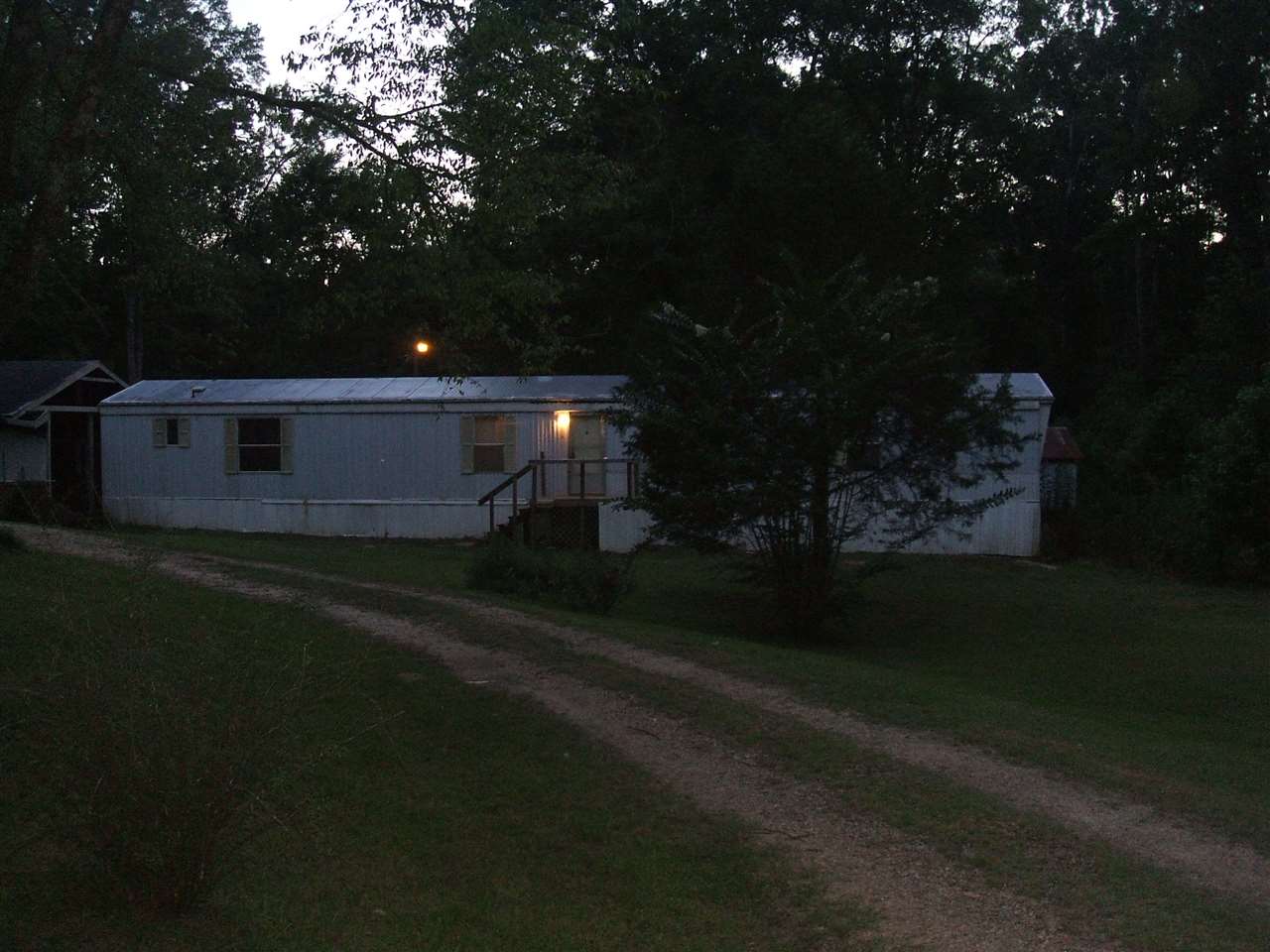 145 Fox Run Dr, Raymond, MS 39154 photo 1