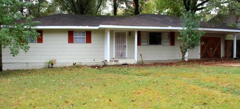 223 Catalina Cir, Jackson, MS 39204 photo 1