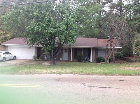 3033 Suncrest Dr, Jackson, MS 39212 photo 1