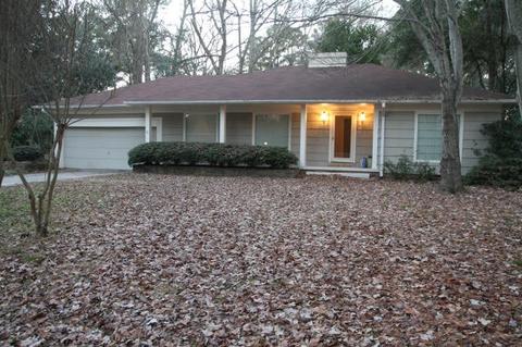 3719 Montrose Ct, Jackson, MS 39216 photo 1
