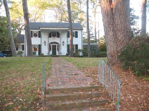 190 Ridge Dr, Jackson, MS 39216 photo 1