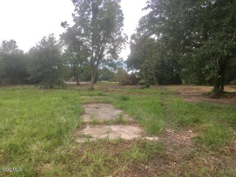 2007 W 2nd St, Long Beach, MS 39560 photo 1