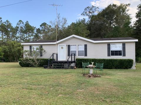 8521 Division Dr, Moss Point, MS 39562 photo 1