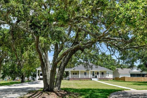 122 E 5th St, Long Beach, MS 39560 photo 1