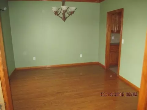 300 White Sand Rd, Florence, MS 39073 photo 2