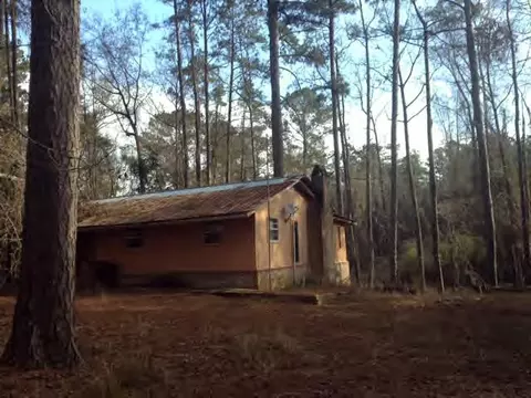 2009 Camp Beaver Dr, Mccomb, MS 39648 photo 1