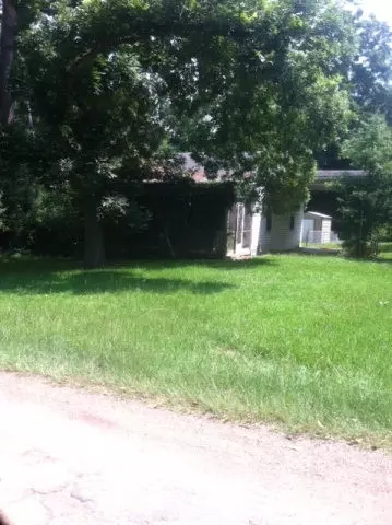 609 Baldwin St, Summit, MS 39666 photo 1