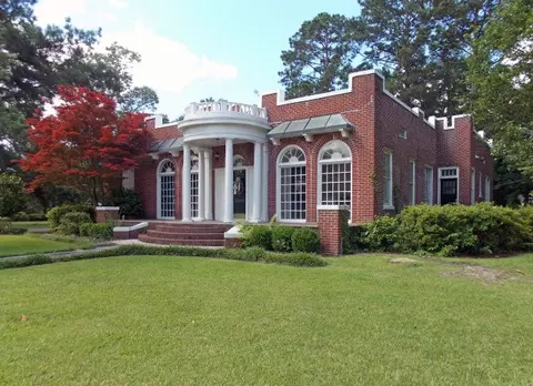 729 Jackson Ave, Mccomb, MS 39648 photo 1