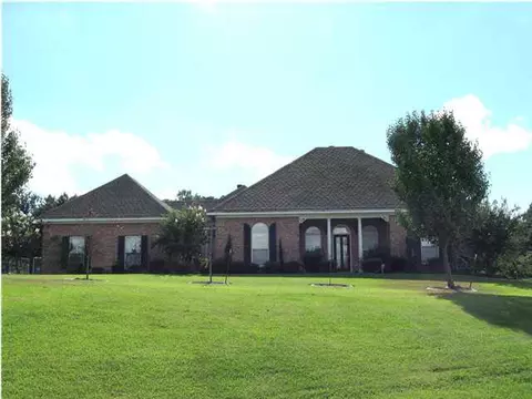 173 Grandview Dr, Florence, MS 39073 photo 1