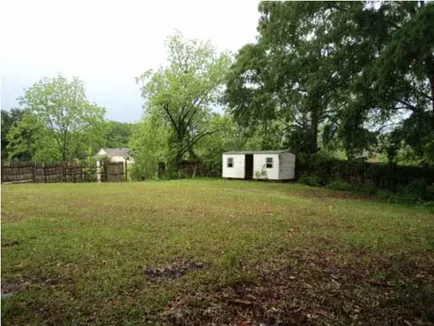 202 E Simpson Ave, Mendenhall, MS 39114 photo 3
