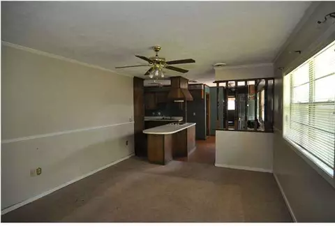 305 Melrose Dr, Jackson, MS 39211 photo 7