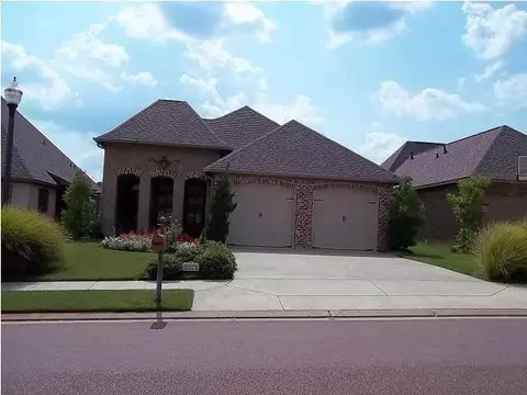 105 Thompson Ln, Madison, MS 39110 photo 1