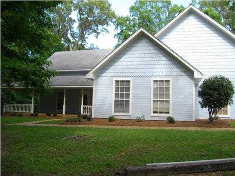 437 Point Dr, Brandon, MS 39047 photo 1