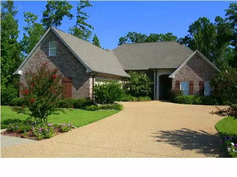 220 Legacy Dr, Brandon, MS 39042 photo 1
