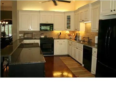 220 Legacy Dr, Brandon, MS 39042 photo 3