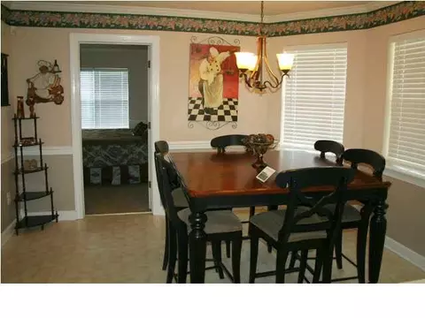 216 Charlene Dr, Byram, MS 39272 photo 4