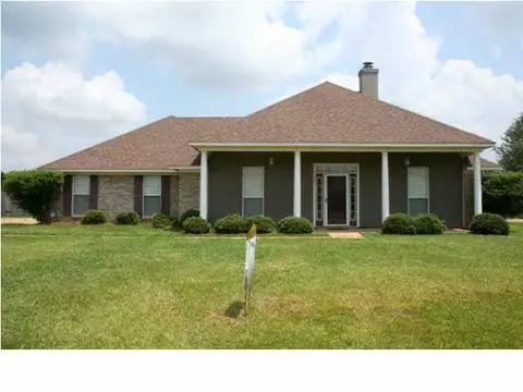 216 Charlene Dr, Byram, MS 39272 photo 1